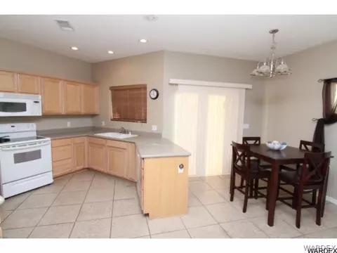 7108 Stoneaxe Dr, Kingman, AZ 86409 photo 12