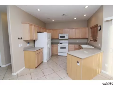 7108 Stoneaxe Dr, Kingman, AZ 86409 photo 10
