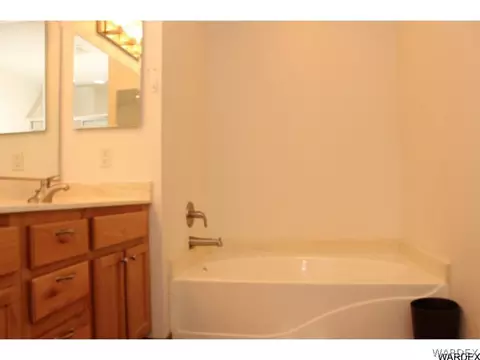3859 E Ames Ave, Kingman, AZ 86409 photo 9
