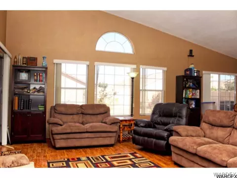3859 E Ames Ave, Kingman, AZ 86409 photo 3