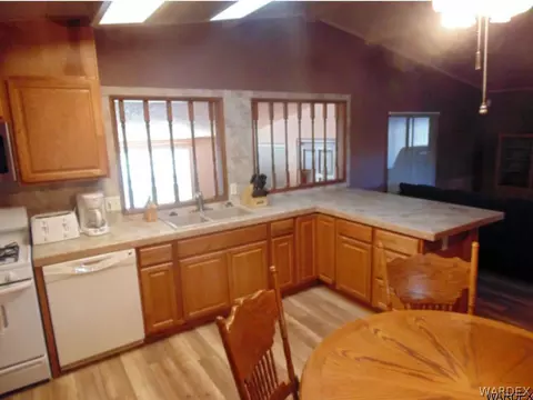 1340 E Mcvicar Ave, Kingman, AZ 86409 photo 2