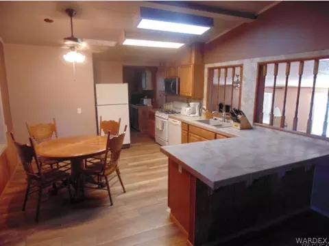 1340 E Mcvicar Ave, Kingman, AZ 86409 photo 3