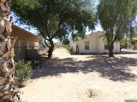 12821 S Coconino Dr, Topock, AZ 86436 photo 2