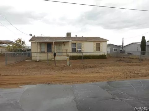 725 E Beverly Ave, Kingman, AZ 86401 photo 2