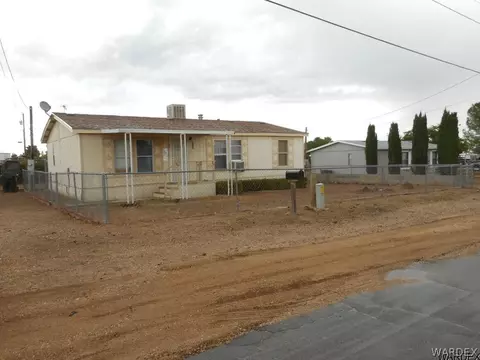 725 E Beverly Ave, Kingman, AZ 86401 photo 1