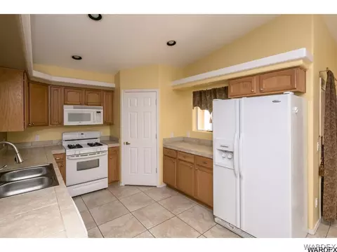 3970 E Suffock Ave, Kingman, AZ 86409 photo 3