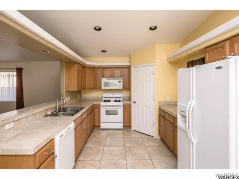 3970 E Suffock Ave, Kingman, AZ 86409 photo 4