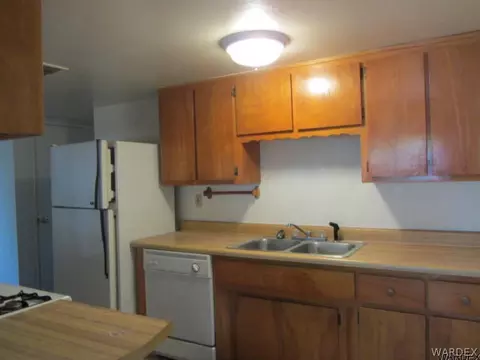 3279 E Thompson Ave, Kingman, AZ 86401 photo 3