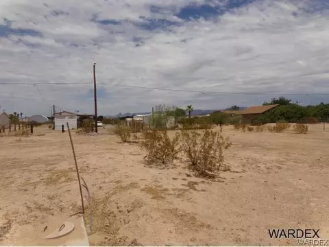 5431 E Apache Dr, Topockgolden Shores, AZ 86436 photo 2