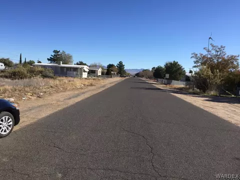 2270 E Ames Ave, Kingman, AZ 86409 photo 6