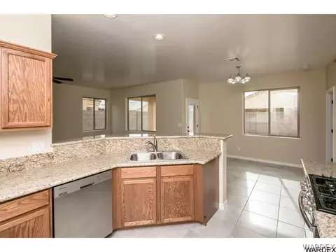 3970 E Mcvicar Ave, Kingman, AZ 86409 photo 7