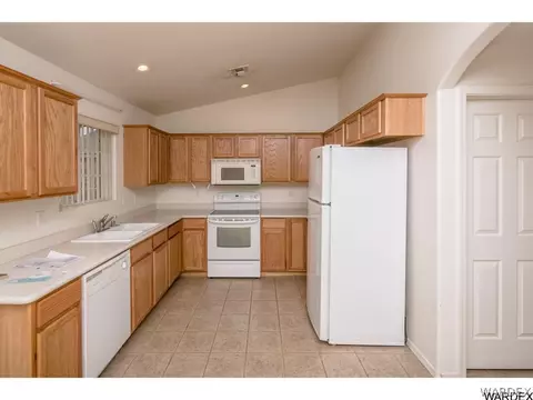 3301 E Ames Ave, Kingman, AZ 86409 photo 11