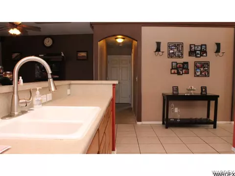 3303 E Cane Dr, Kingman, AZ 86409 photo 8
