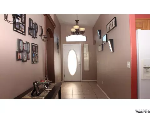3303 E Cane Dr, Kingman, AZ 86409 photo 2