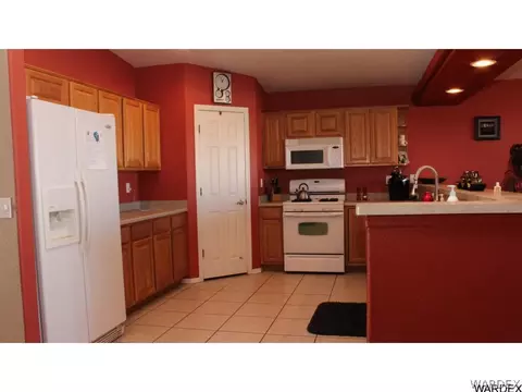 3303 E Cane Dr, Kingman, AZ 86409 photo 6