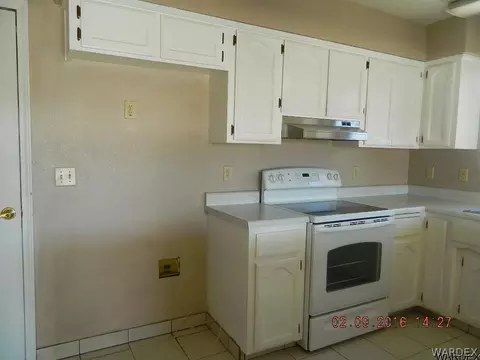 7634 E Larkspur Dr, Kingman, AZ 86401 photo 6
