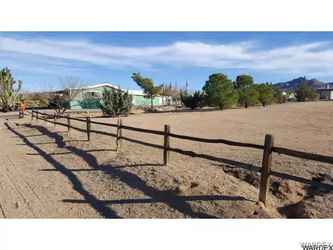 8564 E Colorado Dr, Kingman, AZ 86401 photo 6