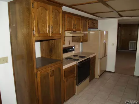 7922 E Saddleback Dr, Kingman, AZ 86401 photo 3