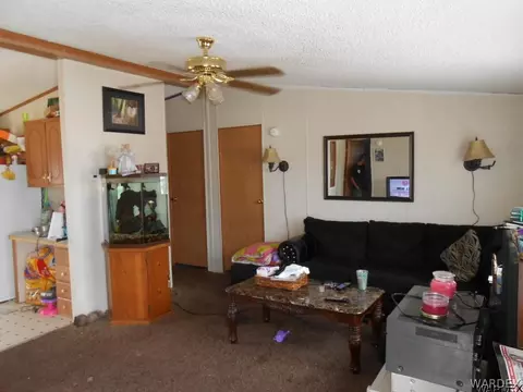 910 John Norman, Kingman, AZ 86409 photo 2