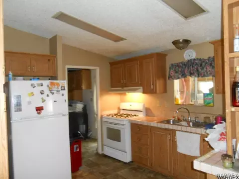 2380 E Hearne, Kingman, AZ 86409 photo 5