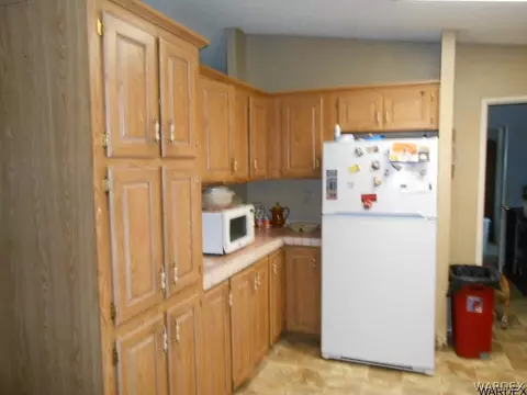 2380 E Hearne, Kingman, AZ 86409 photo 2