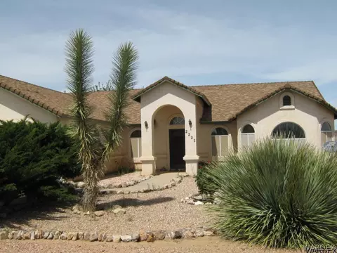 2225 E Valley View Rd, Kingman, AZ 86409 photo 3