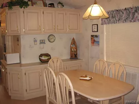 5399 E Coconino Dr, Topock, AZ 86436 photo 8