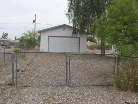 5399 E Coconino Dr, Topock, AZ 86436 photo 2