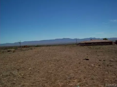 1727 E Aloe St, Kingman, AZ 86409 photo 4