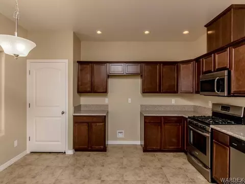 3958 E Mcvicar Ave, Kingman, AZ 86409 photo 14