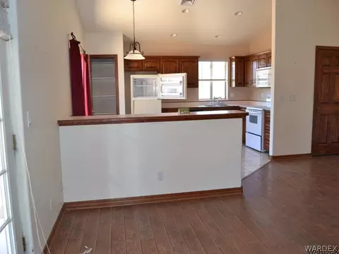 7343 E Superstition Dr, Kingman, AZ 86401 photo 4
