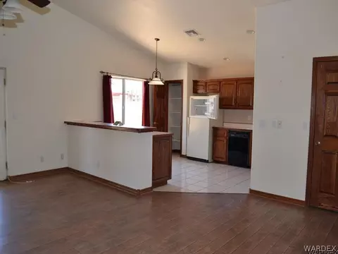 7343 E Superstition Dr, Kingman, AZ 86401 photo 3