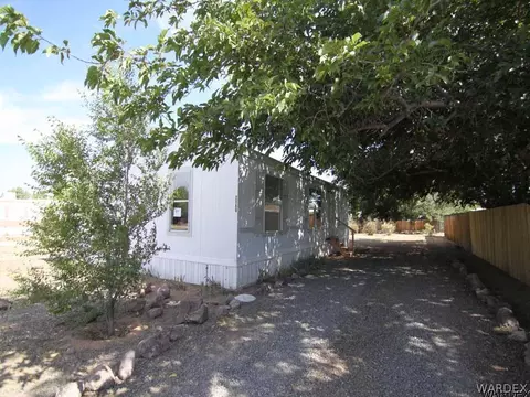 2860 E Ames Ave, Kingman, AZ 86409 photo 2