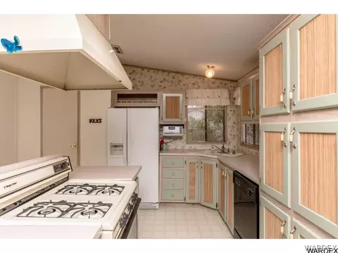 2250 E Devlin Ave, Kingman, AZ 86409 photo 6