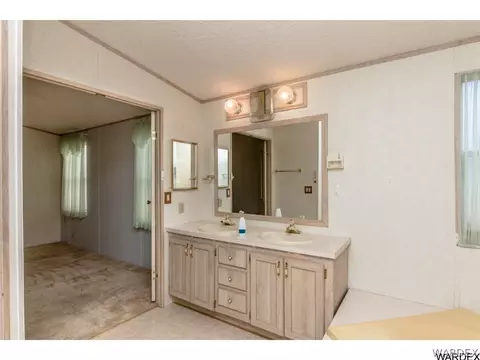 2250 E Devlin Ave, Kingman, AZ 86409 photo 10