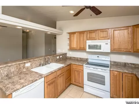 3318 E Cane Dr, Kingman, AZ 86409 photo 5