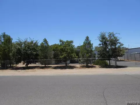 2000 E Hearne Ave, Kingman, AZ 86409 photo 2