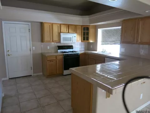 2208 Casa Loma St, Needles, CA 92363 photo 2
