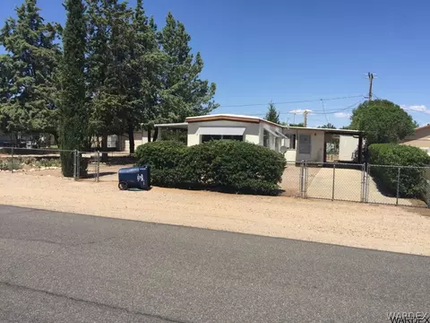 3211 E Ames Ave, Kingman, AZ 86409 photo 2