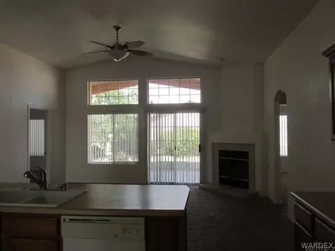 3925 E Ames Ave, Kingman, AZ 86409 photo 12