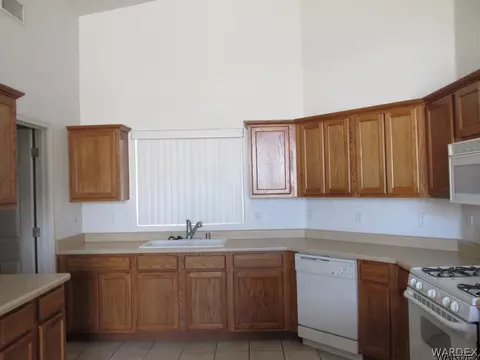 3941 E Ames Ave, Kingman, AZ 86409 photo 5