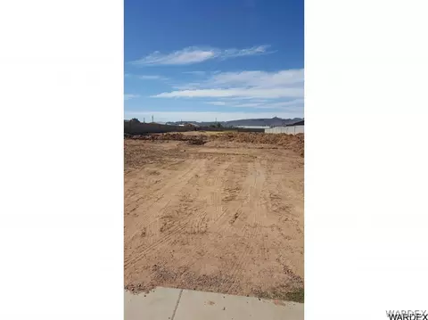 3825 Eagle Rock Rd, Kingman, AZ 86409 photo 1