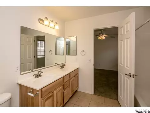 3057 Mallory Loop, Kingman, AZ 86401 photo 8