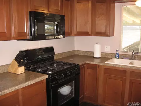 5454 E Apache Dr, Topock, AZ 86436 photo 6