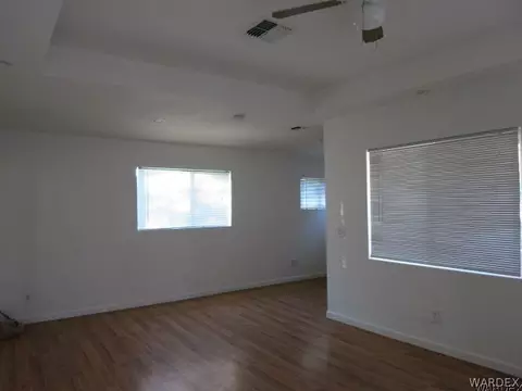 226 E Oak St, Kingman, AZ 86401 photo 2