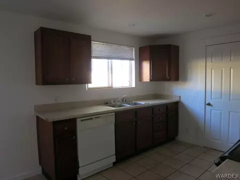226 E Oak St, Kingman, AZ 86401 photo 7