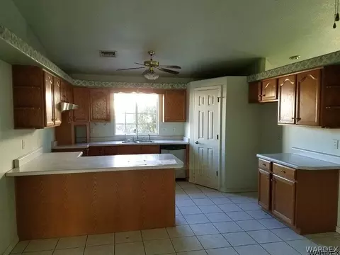 3775 E Packard Ave, Kingman, AZ 86409 photo 9