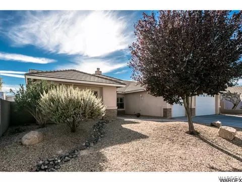 2056 John Wayne Dr, Kingman, AZ 86409 photo 2