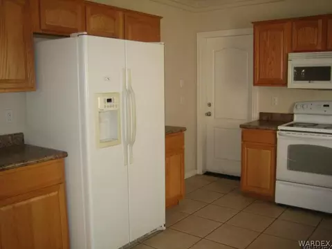 3469 N Apache St, Kingman, AZ 86401 photo 6
