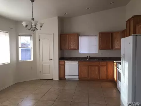 3956 E Snavely Way, Kingman, AZ 86409 photo 4